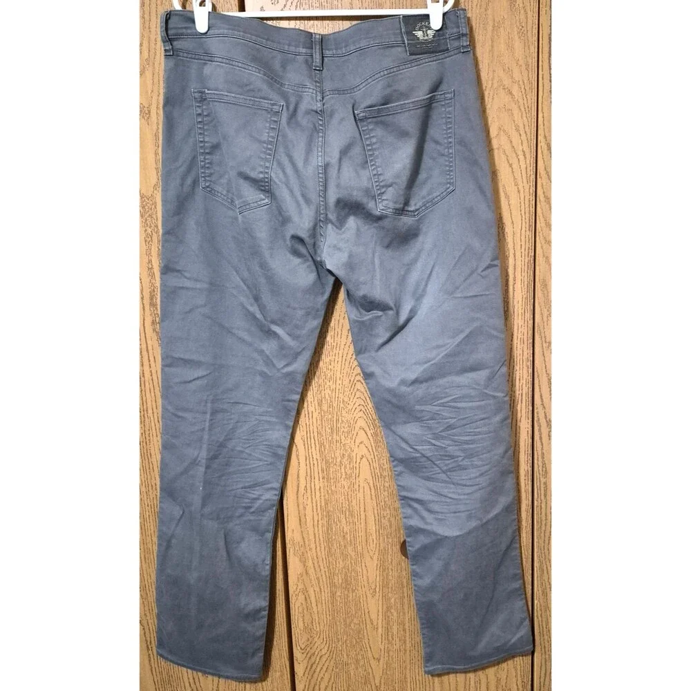 Dockers Men's Waterless Straight All Seasons Tech Grey Khaki Pants Pockets Sz 36
